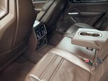 Porsche Cayenne Turbo-18