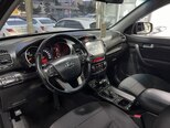 Kia Sorento-12