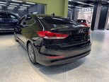 Hyundai Elantra-10