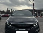Kia Carnival-1