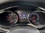 Kia Carnival-13