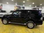 Mitsubishi Pajero-6