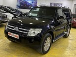 Mitsubishi Pajero-4
