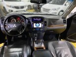 Mitsubishi Pajero-15