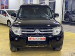Mitsubishi Pajero-5