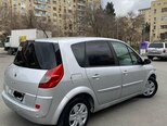 Renault Scenic-6