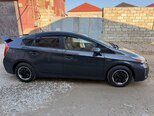 Toyota Prius-4