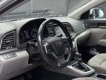 Hyundai Elantra-12