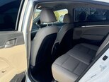 Hyundai Elantra-9