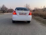Chevrolet Aveo-8
