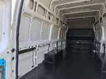 Ford Transit-13