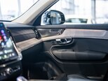 Volvo XC90-13