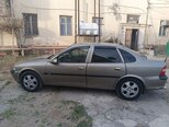 Opel Vectra-2