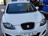 SEAT Leon-1
