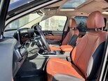 Kia Carnival-11