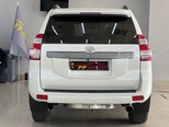 Toyota Land Cruiser Prado-8