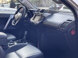 Toyota Land Cruiser Prado-5
