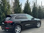 Porsche Cayenne-5
