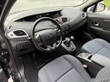 Renault Scenic-11