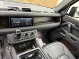 Land Rover Defender-12