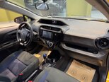 Toyota Aqua-14