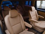 Kia Carnival-11