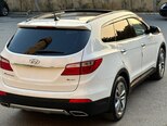 Hyundai Grand Santa Fe-10