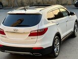Hyundai Grand Santa Fe-9