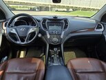 Hyundai Grand Santa Fe-2