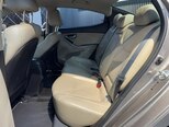 Hyundai Elantra-16