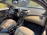 Hyundai Elantra-15