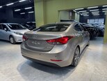 Hyundai Elantra-11