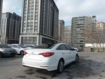 Hyundai Sonata-2