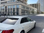 Mercedes E 220 d-12