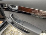 Audi A8-9