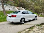 Volkswagen Jetta-4