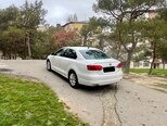 Volkswagen Jetta-2