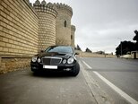 Mercedes E 220 d-2