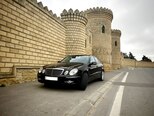 Mercedes E 220 d-1