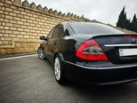 Mercedes E 220 d-6