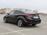 Hyundai Elantra-9