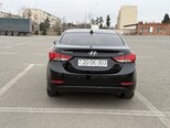 Hyundai Elantra-10