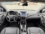 Hyundai Elantra-11