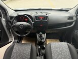 Opel Combo-12