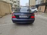 Mercedes E 220 d-3