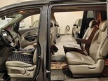 Kia Carnival-12