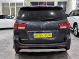 Kia Carnival-4