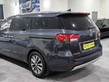 Kia Carnival-10