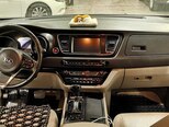 Kia Carnival-13