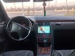 Mercedes E 220 d-8
